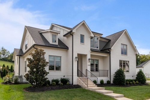 2240 Brakeman Ln, Thompsons Station, TN, 37179-2951 | Card Image