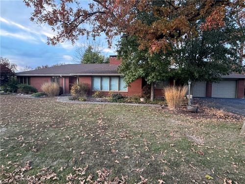 705 Hickory Dr, Newton, IL, 62448-1009 | Card Image