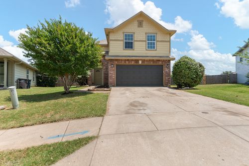 304 Crescent Ridge Dr, Fort Worth, TX, 76140-6575 | Card Image