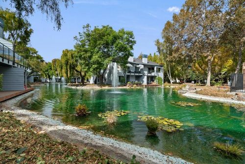 982-905 W Middlefield Rd, Mountain View, CA, 94043-3258 | Card Image