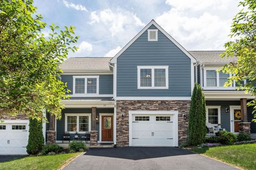 22 Spring View Dr, STAUNTON, VA, 24401-5685 | Card Image