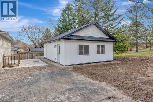 3-7 Hillside Dr, Kitchener, ON, N2E1R1 | Card Image