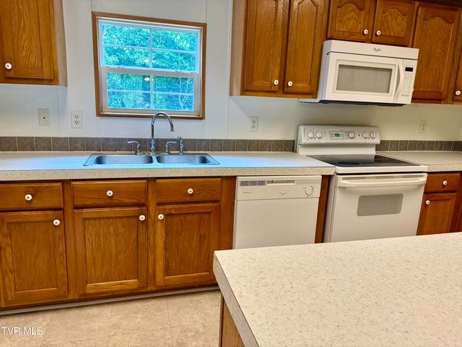 1761 Corby Bridge Rd, House other with 4 bedrooms, 2 bathrooms and null parking in Chuckey TN | Image 16
