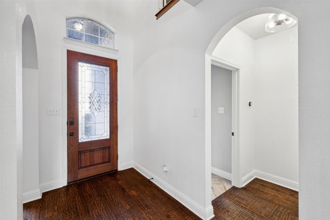 Foyer entrance featuring dark hardwood / wood-style flooring | Image 10
