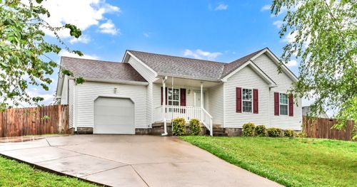 1228 Kendall Dr, Clarksville, TN, 37042 | Card Image