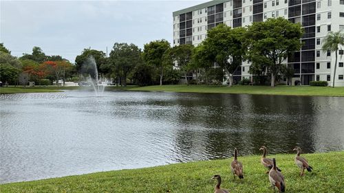 207-2236 N Cypress Bend Dr, Pompano Beach, FL, 33069-5619 | Card Image