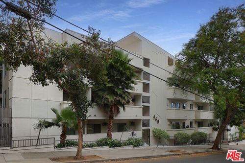 218-960 Larrabee St, West Hollywood, CA, 90069-4503 | Card Image