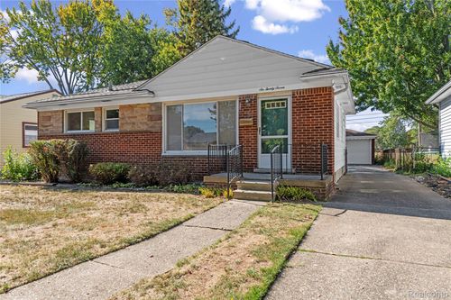 627 Symes Ave, Royal Oak, MI, 48067-2110 | Card Image