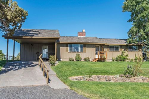 22520 Carolyn Court, Bend, OR, 97701 | Card Image