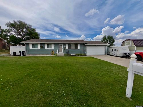 1805 Wyoming Dr, Green River, WY, 82935-5885 | Card Image