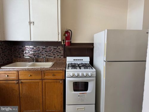 apt-3-136 S Queen St, LANCASTER, PA, 17603-5381 | Card Image
