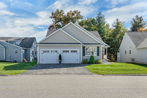 39 Brody Ln, Hudson, NH, 03051-4559 | Card Image