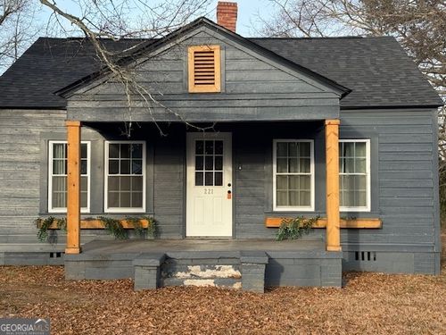 221 N Forest Ave, Hartwell, GA, 30643-1501 | Card Image