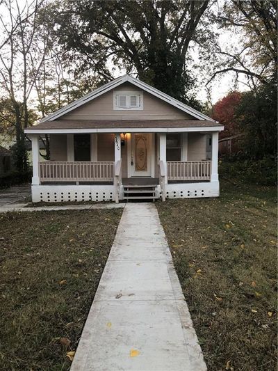 View of front facade featuring covered porch | Image 2