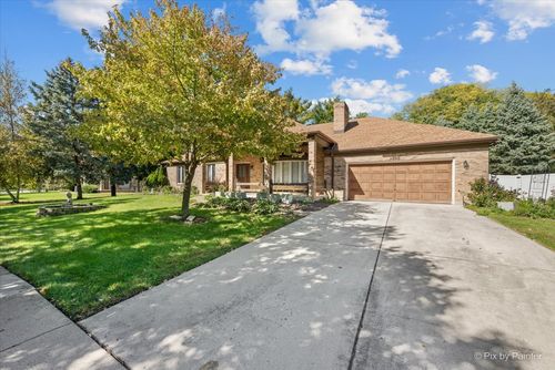 1305 Sequoia Rd, Naperville, IL, 60540-6379 | Card Image