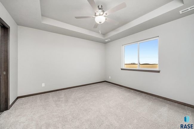 1600 N Tina Dr, House other with 3 bedrooms, 2 bathrooms and null parking in Sioux Falls SD | Image 5