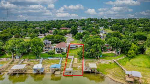 1028 W Lake Dr, Weatherford, TX, 76087-2001 | Card Image