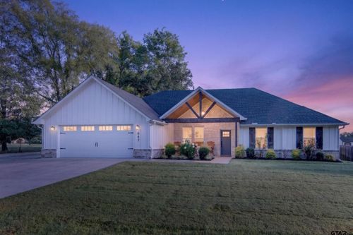 647 Oklahoma St, Van, TX, 75790-3904 | Card Image