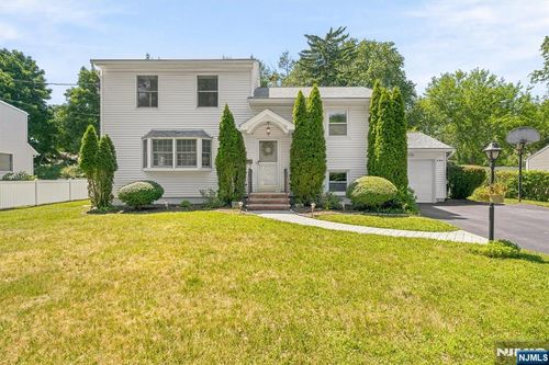 299 Davidson Ave, Ramsey, NJ, 07446-1060 | Card Image