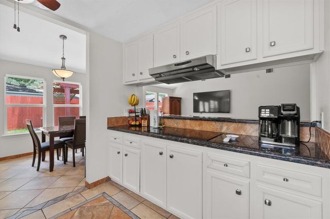 706 Geronimo Ct, House other with 4 bedrooms, 2 bathrooms and 2 parking in Katy TX | Image 9