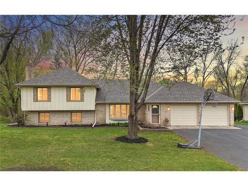 4589 Saddlewood Dr, Minnetonka, MN, 55345-2656 | Card Image
