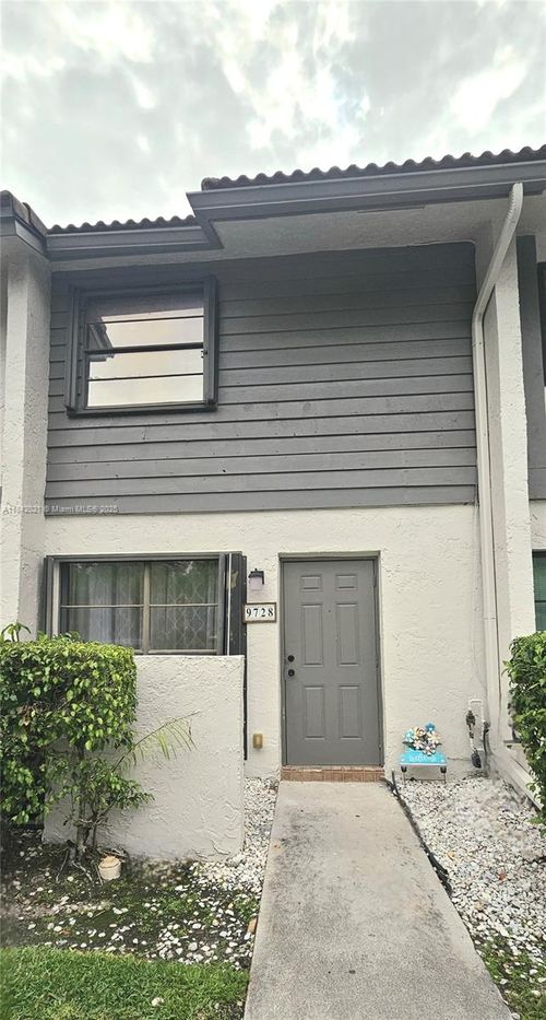 41-9728 Shadow Wood Blvd, Coral Springs, FL, 33071-5910 | Card Image