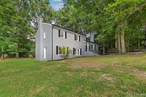 414 Forest Ln, South Hill, VA, 23970-1106 | Card Image