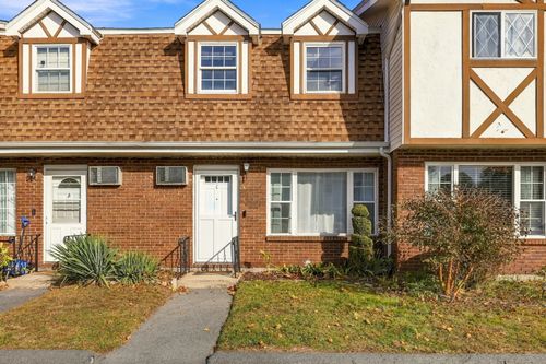 4c-945 Riverside Dr, Methuen, MA, 01844-6713 | Card Image