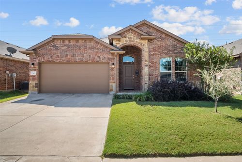 1120 Nelson Pl, Burleson, TX, 76028-6890 | Card Image