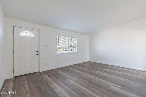 11107 W Iowa Ave, Youngtown, AZ, 85363-1549 | Card Image