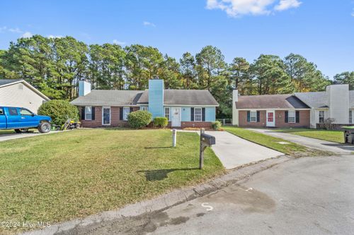 115 Live Oak Court, Midway Park, NC, 28544 | Card Image