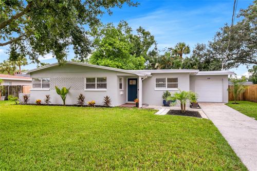 4105 W Oakellar Ave, TAMPA, FL, 33611-2220 | Card Image