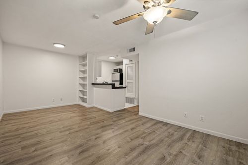 105-4306 Avenue A, Austin, TX, 78751-3655 | Card Image