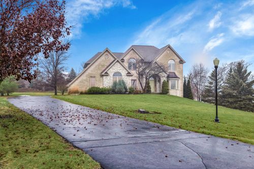 4321 White Tail Lane, Johnsburg, IL, 60051 | Card Image