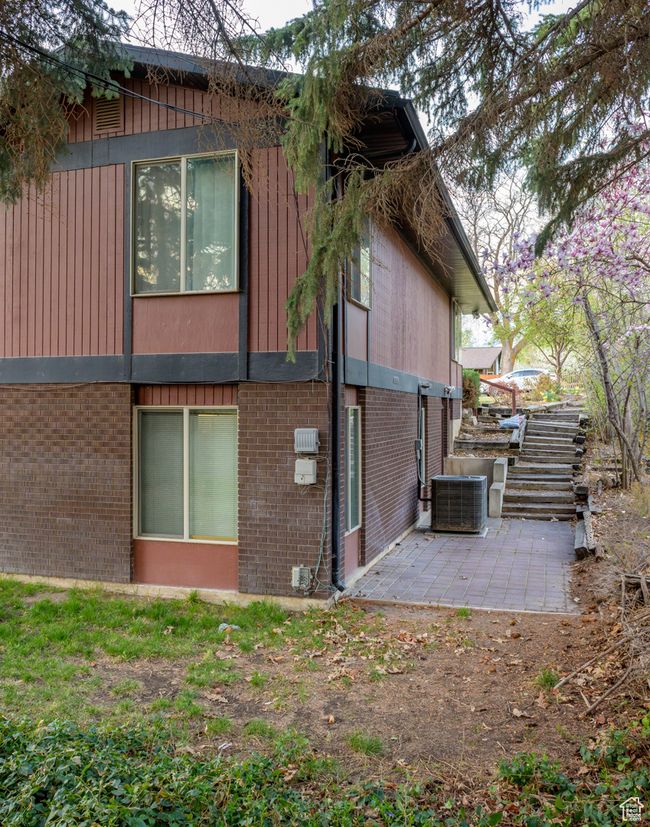 550 E 2100 N, House other with 6 bedrooms, 4 bathrooms and 2 parking in Provo UT | Image 24