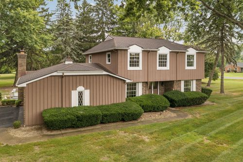 3540 Meadow Ln, Saline, MI, 48176-9553 | Card Image
