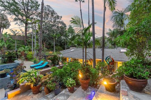 9885 Deerhaven Dr, Santa Ana, CA, 92705 | Card Image