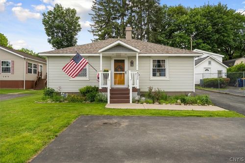 511 Miller St, Oriskany, NY, 13424-5053 | Card Image