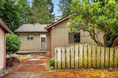 3424 26th Ave Ne, Olympia, WA, 98506-3065 | Card Image