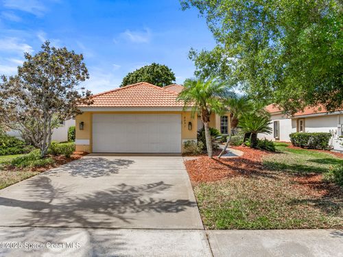 8051 Daventry Dr, Melbourne, FL, 32940-2132 | Card Image