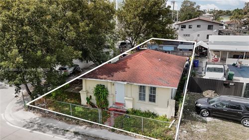 2600 Nw 22nd Ave, Miami, FL, 33142-8431 | Card Image