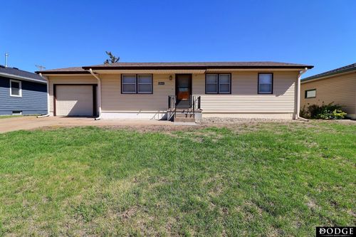 1844 Austin Lane, Fremont, NE, 68025 | Card Image