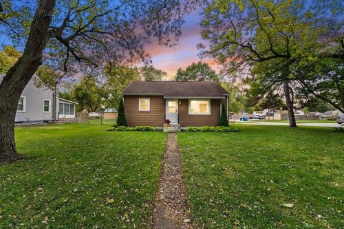 221 Cedar St, Crown Point, IN, 46307 | Card Image