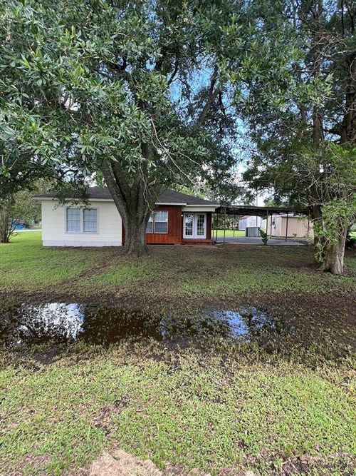 338 Holloway, Lane City, TX, 77453 | Card Image