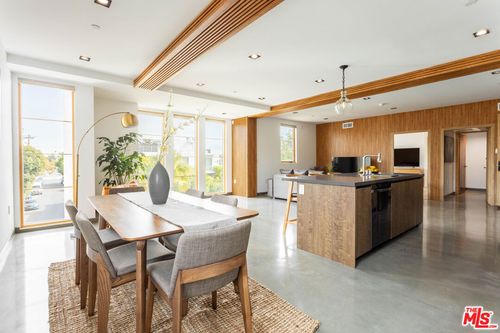 202-547 N Sweetzer Avenue, West Hollywood, CA, 90048 | Card Image