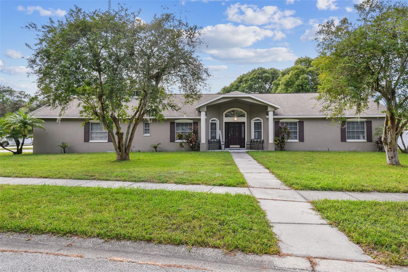 2039 Pemberton Road, Inactive in New Port Richey Zoocasa