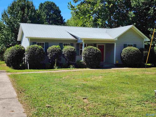 371 Wade St, Rainsville, AL, 35986-6407 | Card Image