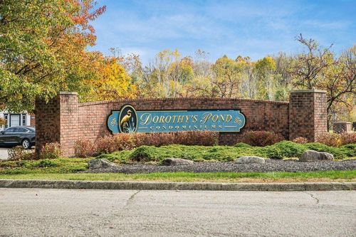 6747 Dorothys Xing, Canal Winchester, OH, 43110-7903 | Card Image