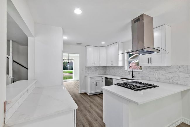 9602 Ballin David Dr, House other with 4 bedrooms, 2 bathrooms and 2 parking in Spring TX | Image 4