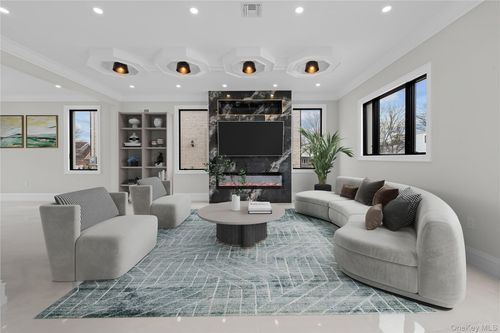 25909 81st Avenue, New York, NY, 11004 | Card Image